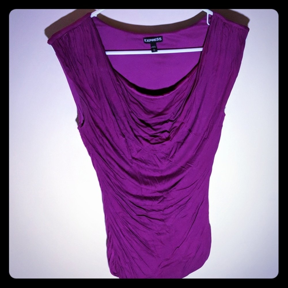 Women's sleeveless dress shirt